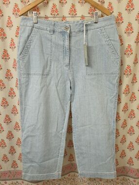 Chico's Light Blue Cropped Ankle Jeans
